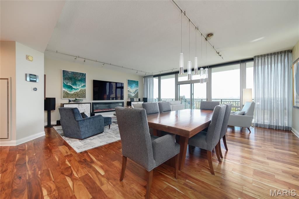 Park East Tower - Residential