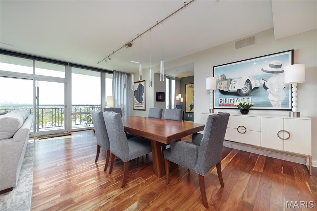 Park East Tower - Residential