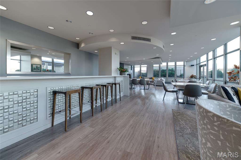 Park East Tower - Residential