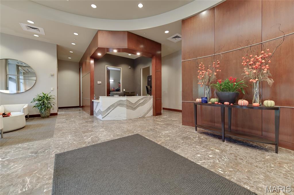 Park East Tower - Residential