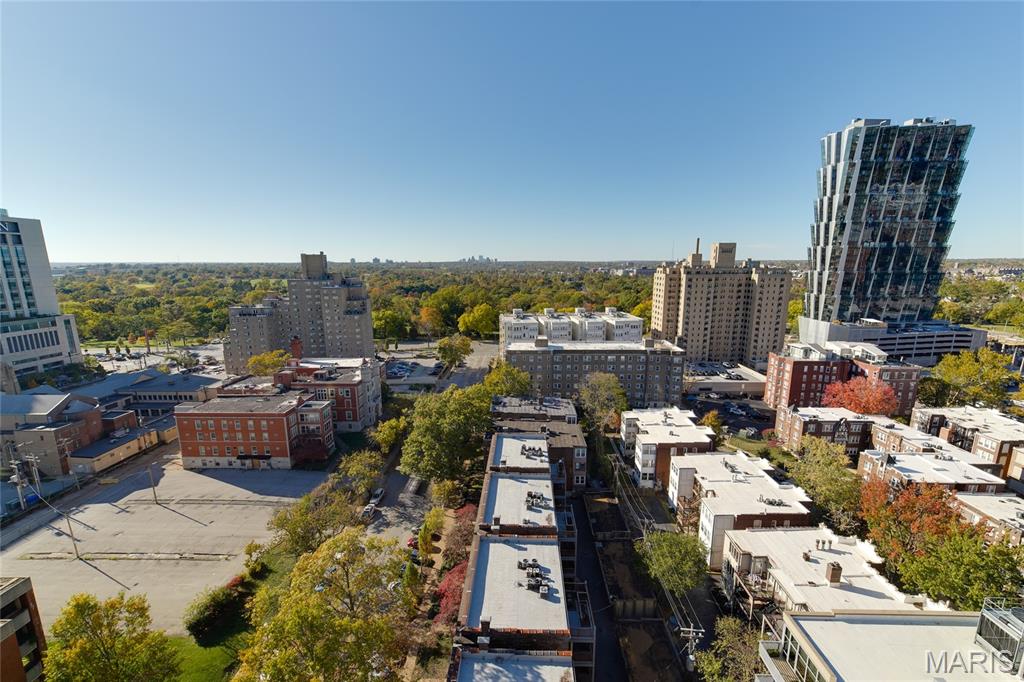 Park East Tower - Residential