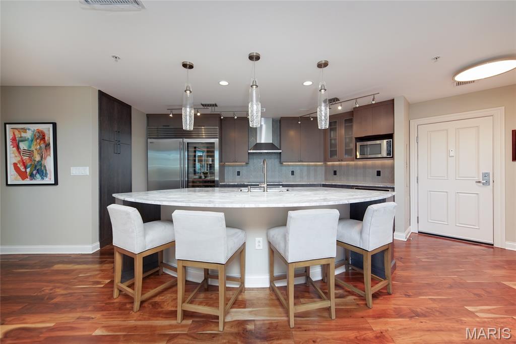 Park East Tower - Residential