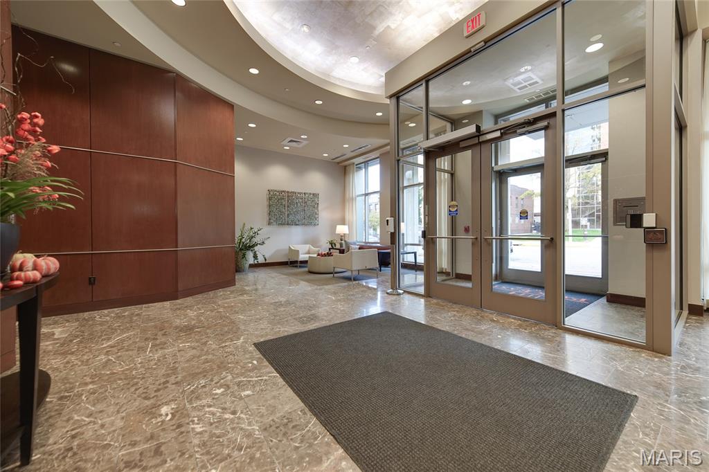 Park East Tower - Residential