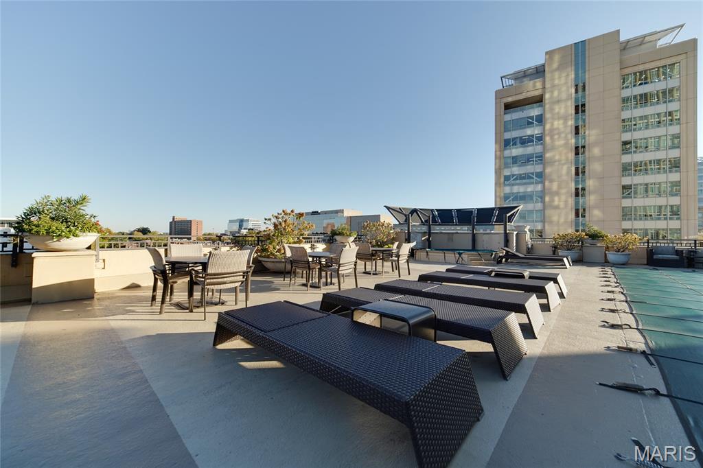 Park East Tower - Residential