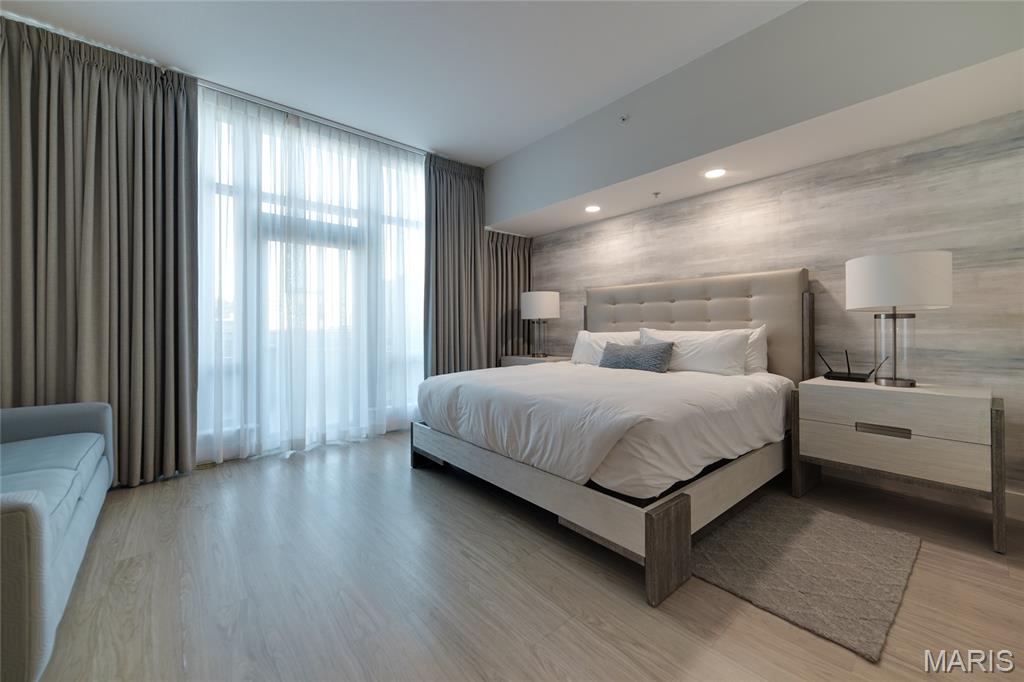 Park East Tower - Residential