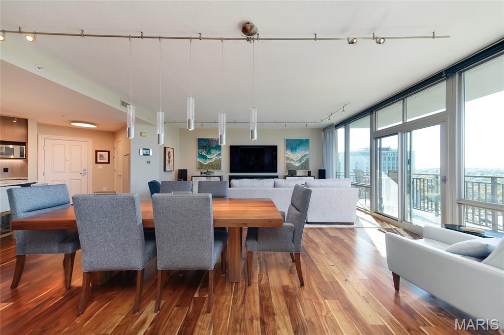 Park East Tower - Residential