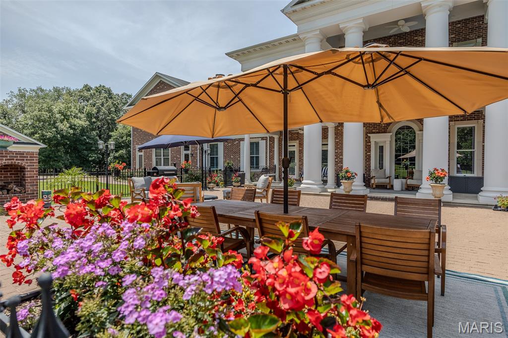 Fox Run Manors - Residential