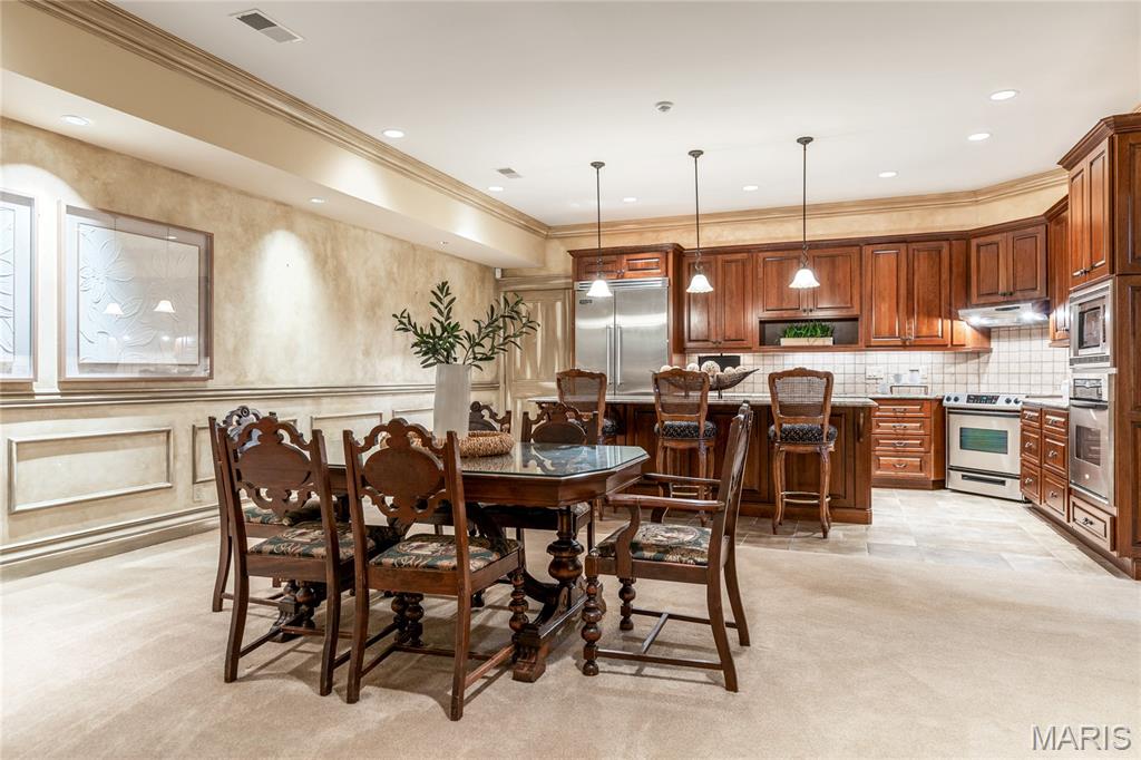 Fox Run Manors - Residential