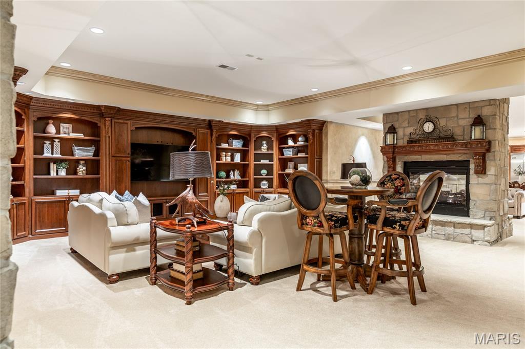 Fox Run Manors - Residential