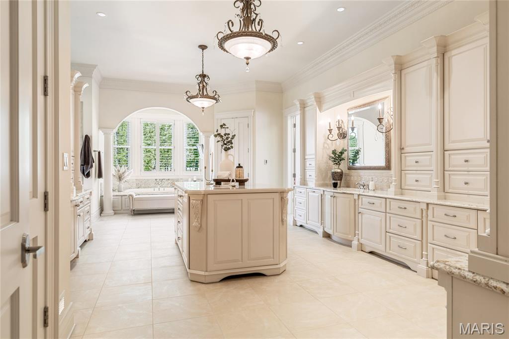 Fox Run Manors - Residential