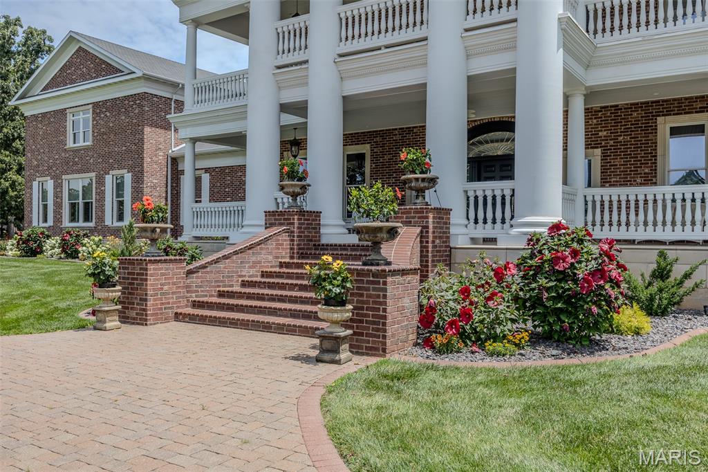 Fox Run Manors - Residential