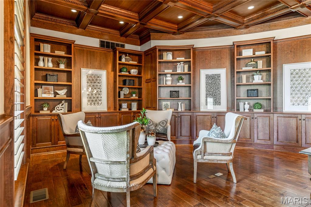 Fox Run Manors - Residential
