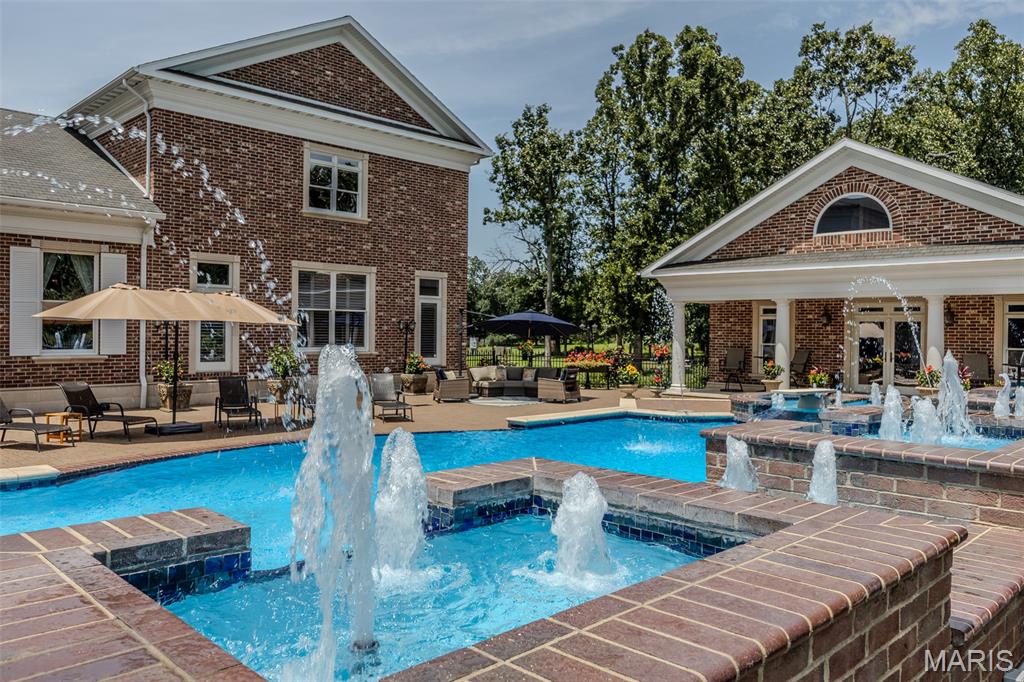 Fox Run Manors - Residential