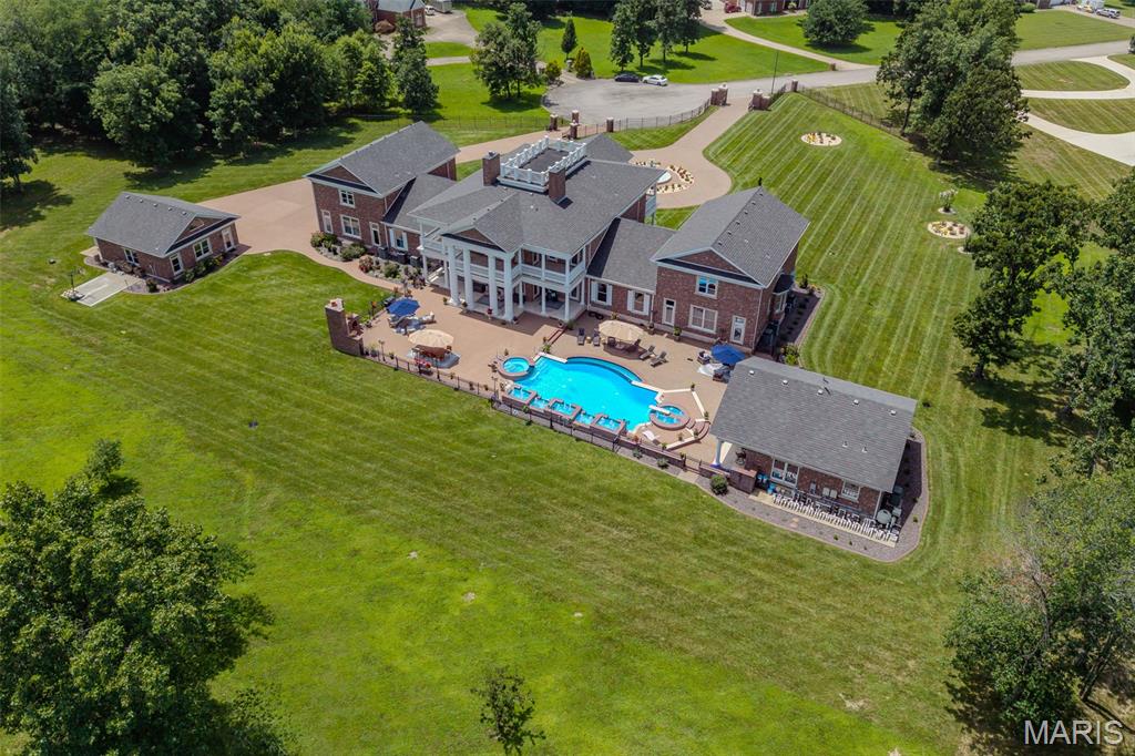 Fox Run Manors - Residential