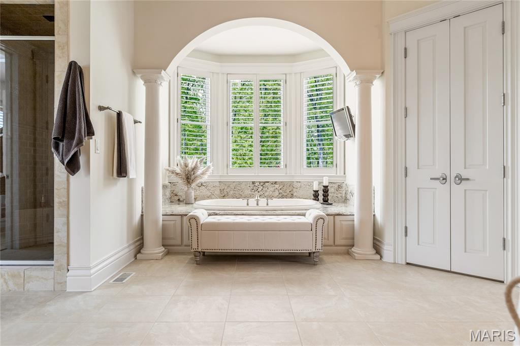 Fox Run Manors - Residential