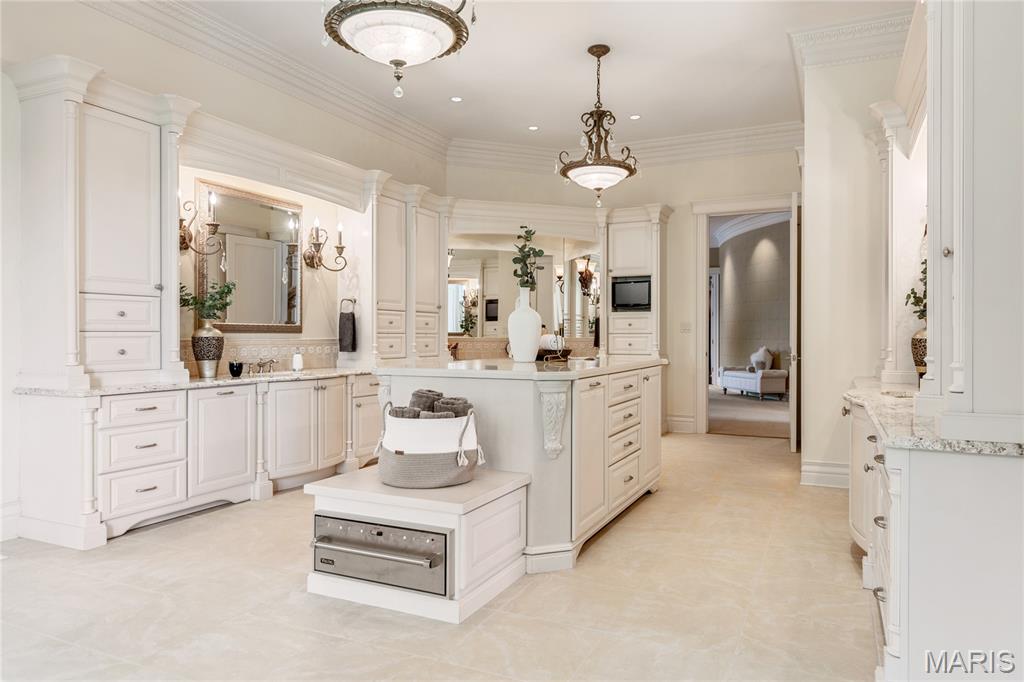 Fox Run Manors - Residential