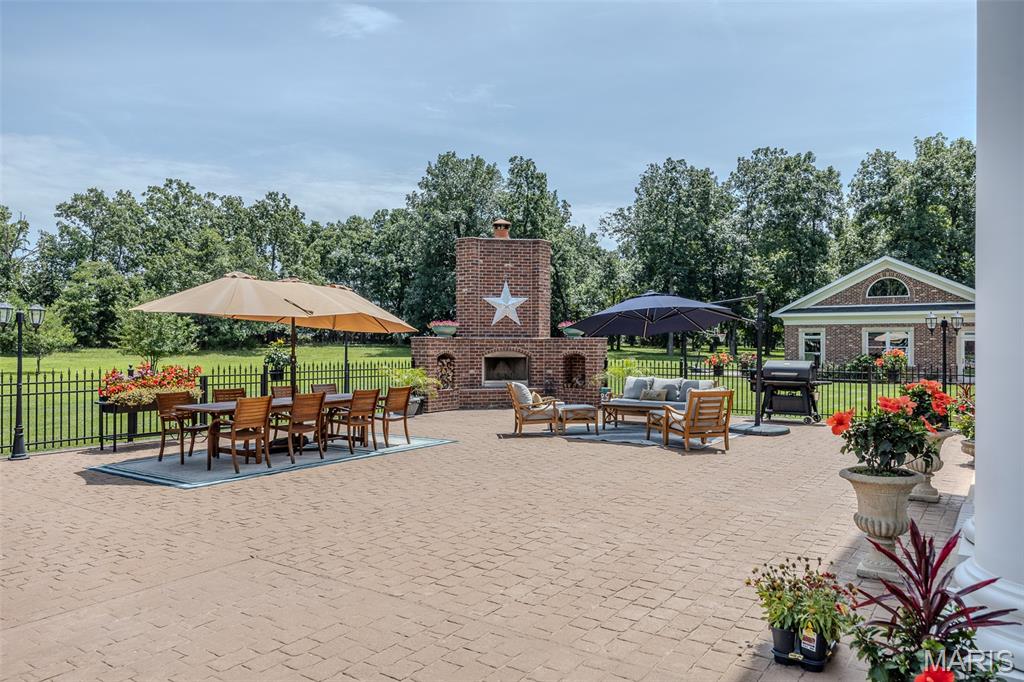 Fox Run Manors - Residential