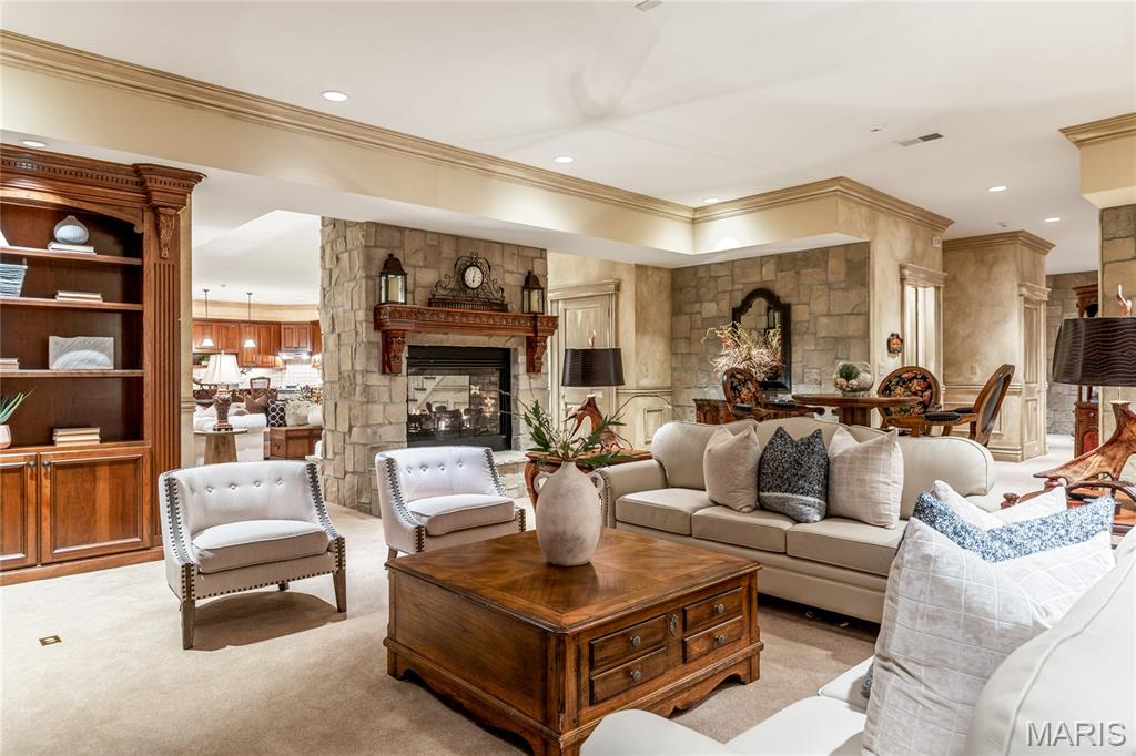 Fox Run Manors - Residential