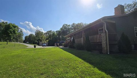 Tiny photo for 831 Old Colony Road, Defiance, MO 63341 (MLS # 26030221)