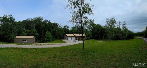 Photo of 831 Old Colony Road, Defiance, MO 63341 (MLS # 26030221)