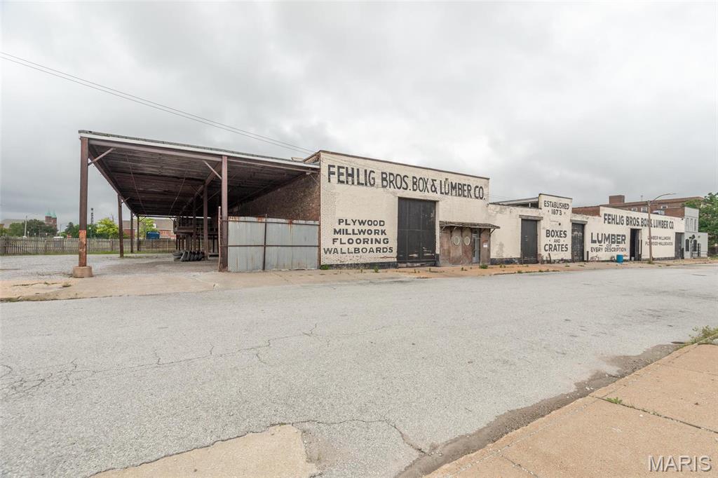 Carrs Add - Commercial Sale