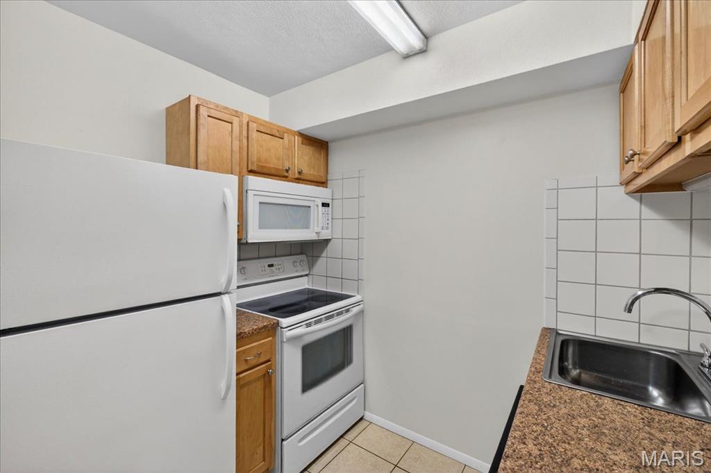 Willow Brook Condo - Residential