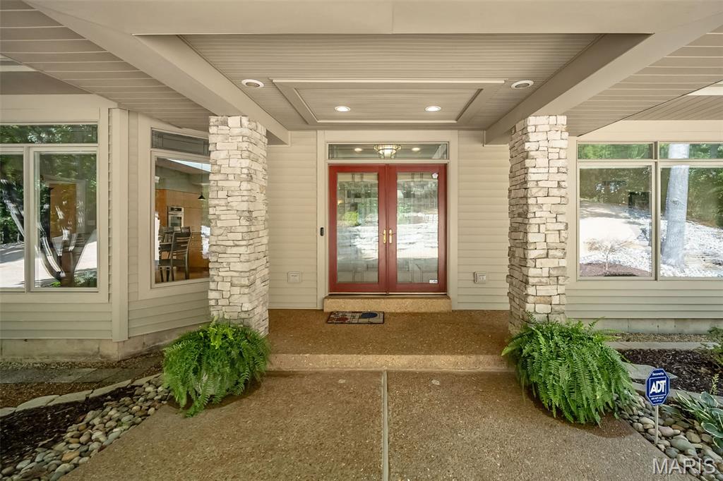 18852 Highwood Estates Drive