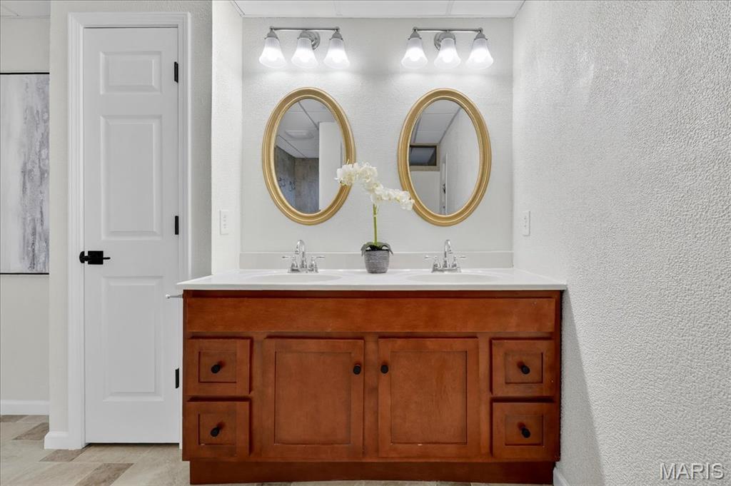 Fischer Pointe Estates - Residential