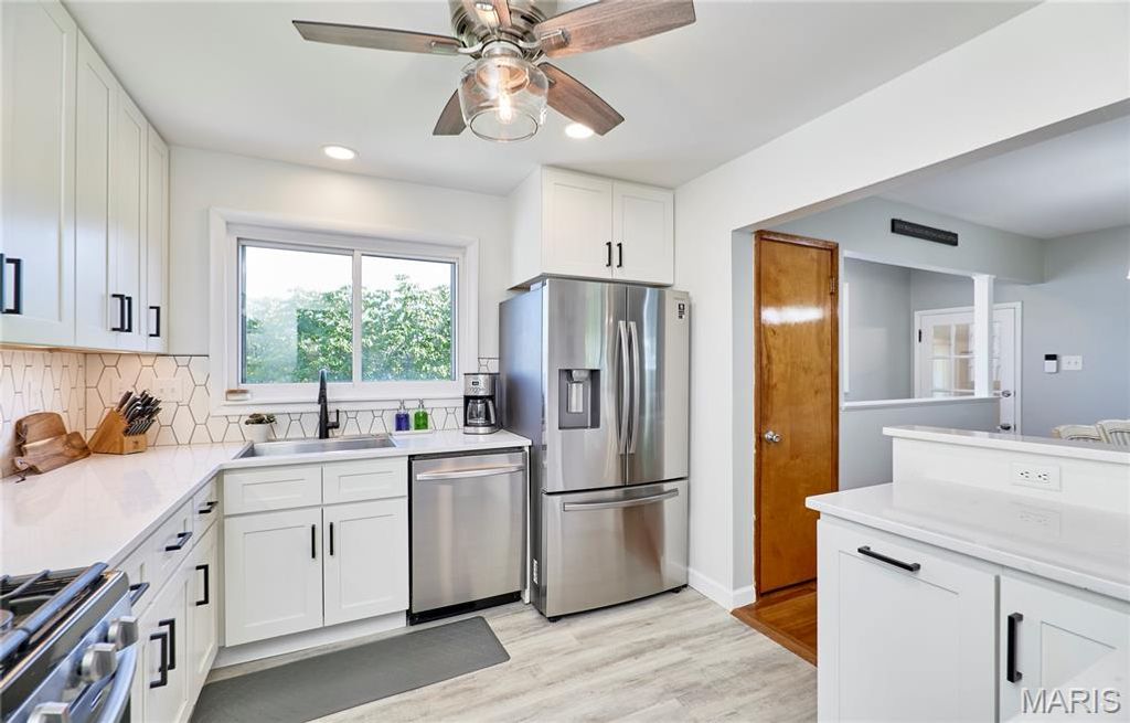 Photo of 7107 General Sherman Lane, St Louis, MO 63123 (MLS # 26026193)