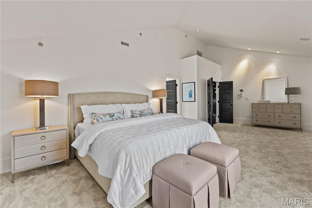 Shaw Park Villas Ph 2 Condo - Residential
