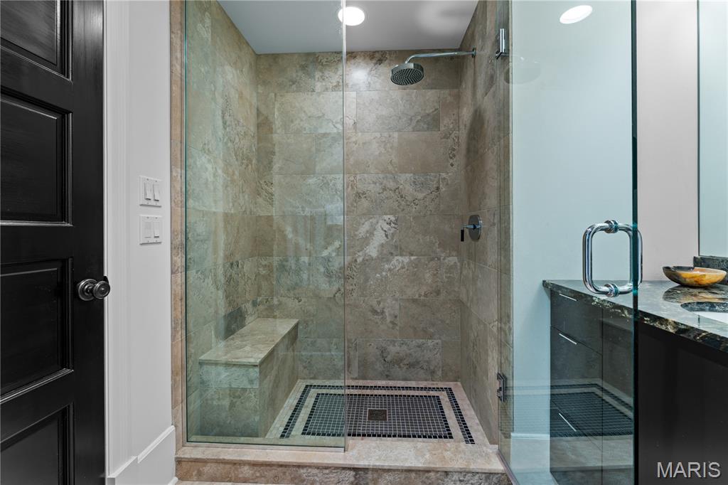 Shaw Park Villas Ph 2 Condo - Residential