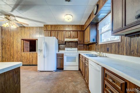 Tiny photo for 311 Utz Lane, Hazelwood, MO 63042 (MLS # 26030670)