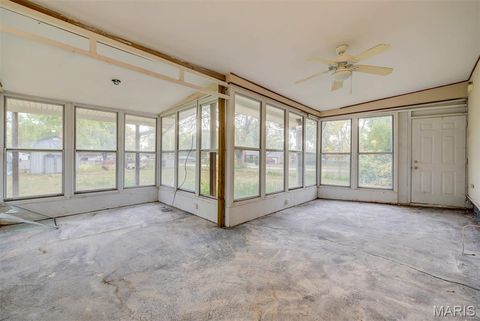 Tiny photo for 311 Utz Lane, Hazelwood, MO 63042 (MLS # 26030670)