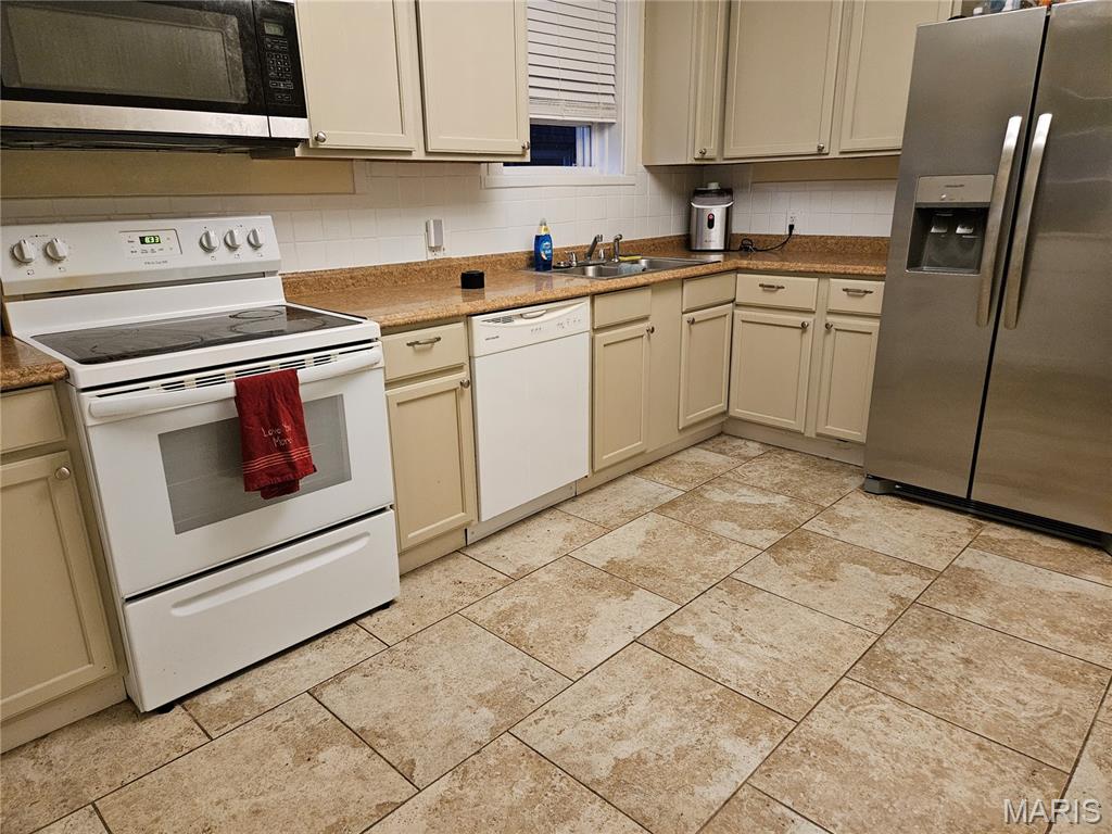 St Louis, Missouri 63116, United States, ,Residential,Coming Soon,85580