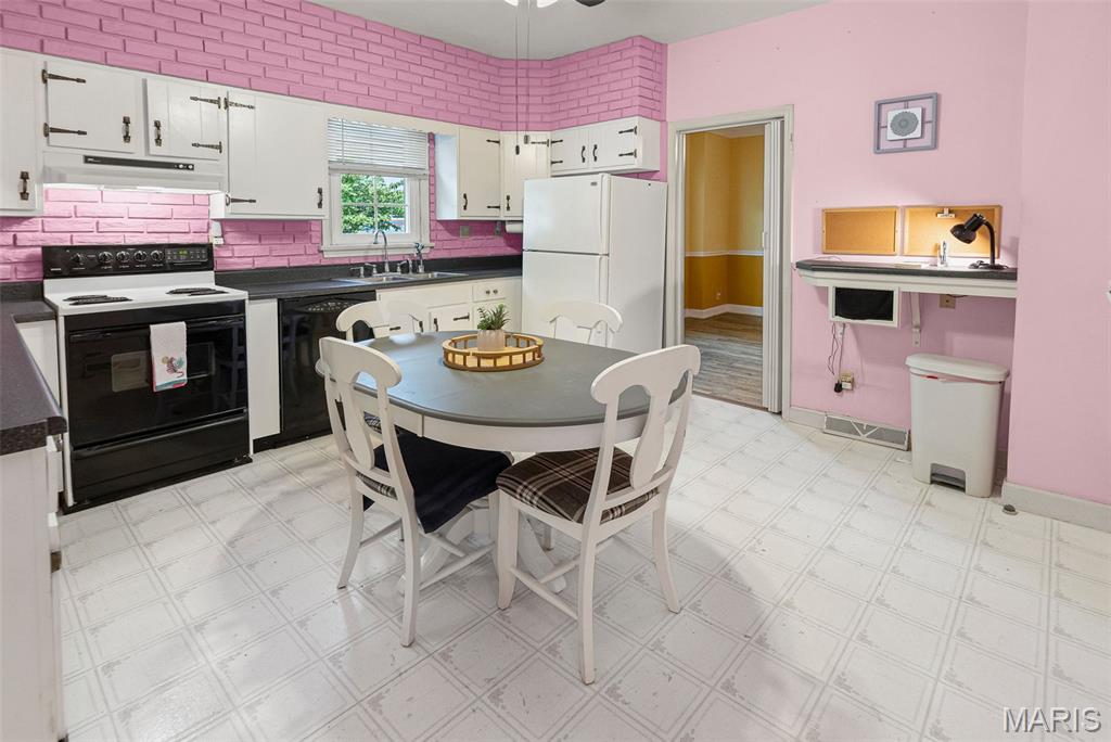 Collinsville, Illinois 62234, United States, ,Residential,Pending,155632