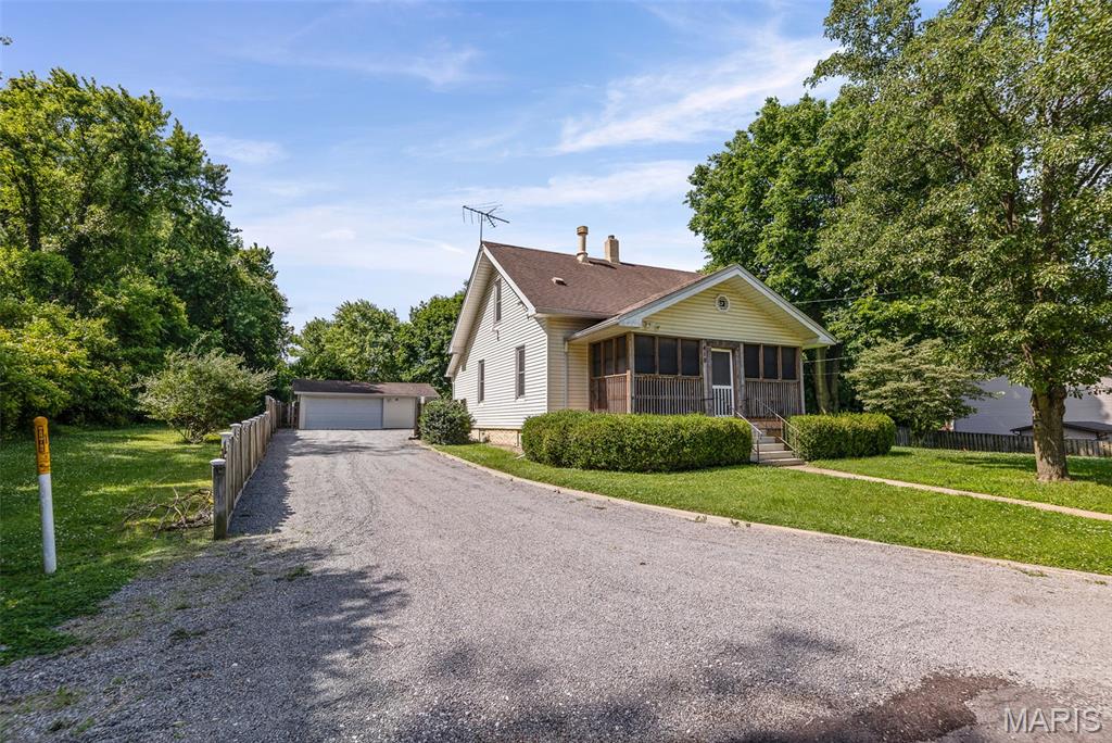 Collinsville, Illinois 62234, United States, ,Residential,Pending,155632