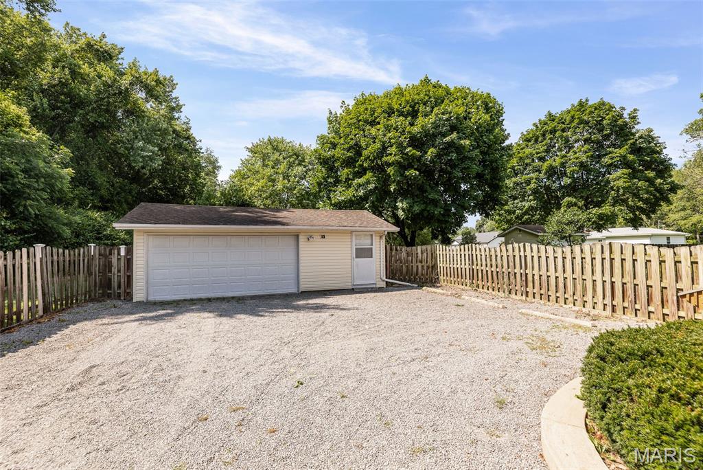 Collinsville, Illinois 62234, United States, ,Residential,Pending,155632