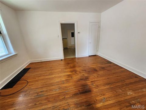 Tiny photo for 4400 Miami Street, St Louis, MO 63116 (MLS # 26042830)