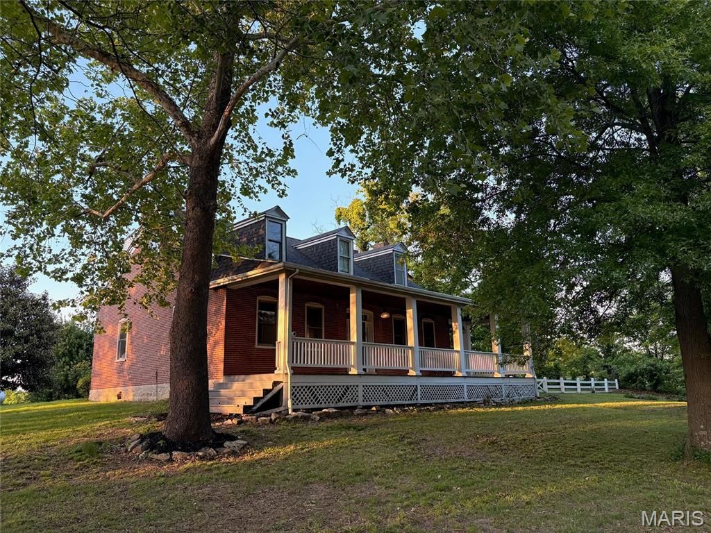Photo of 7637 Highway 100, Washington, MO 63090 (MLS # 26029304)