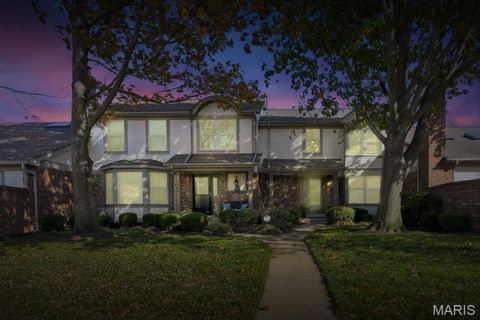 Tiny photo for 1904 Dewitt Ridge Drive, Chesterfield, MO 63017 (MLS # 25072818)