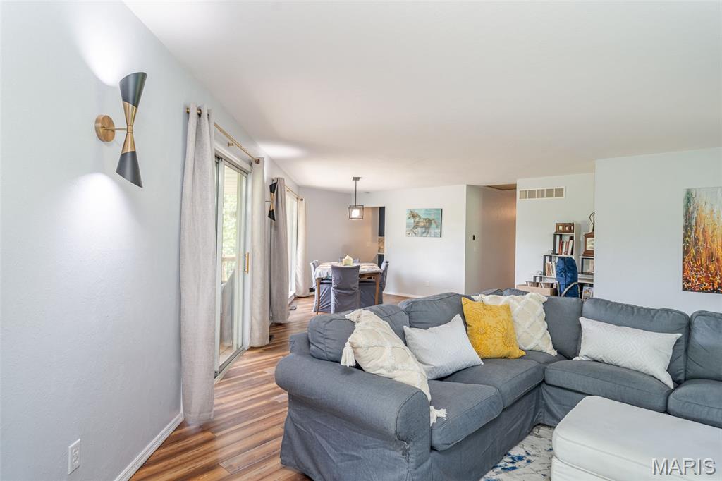 39 W Nottingham Circle