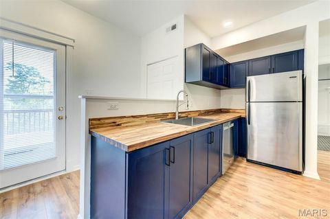 Tiny photo for 5845 Nina Place #3W, St Louis, MO 63112 (MLS # 26011971)