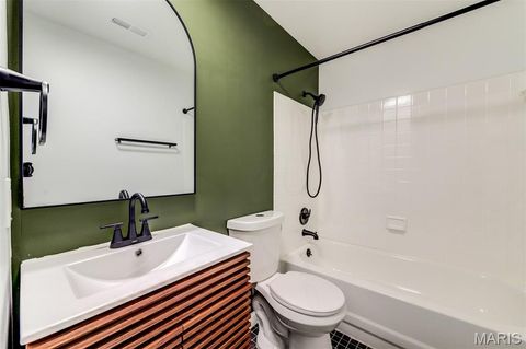 Tiny photo for 5845 Nina Place #3W, St Louis, MO 63112 (MLS # 26011971)