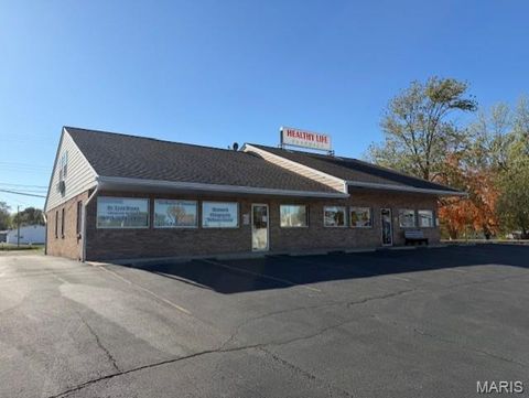 1013 N Cedar (A&B) Bismarck MO 63624