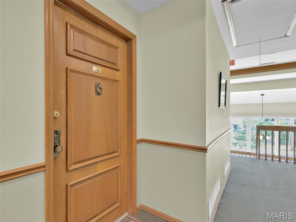 102 E Bodley Avenue 204