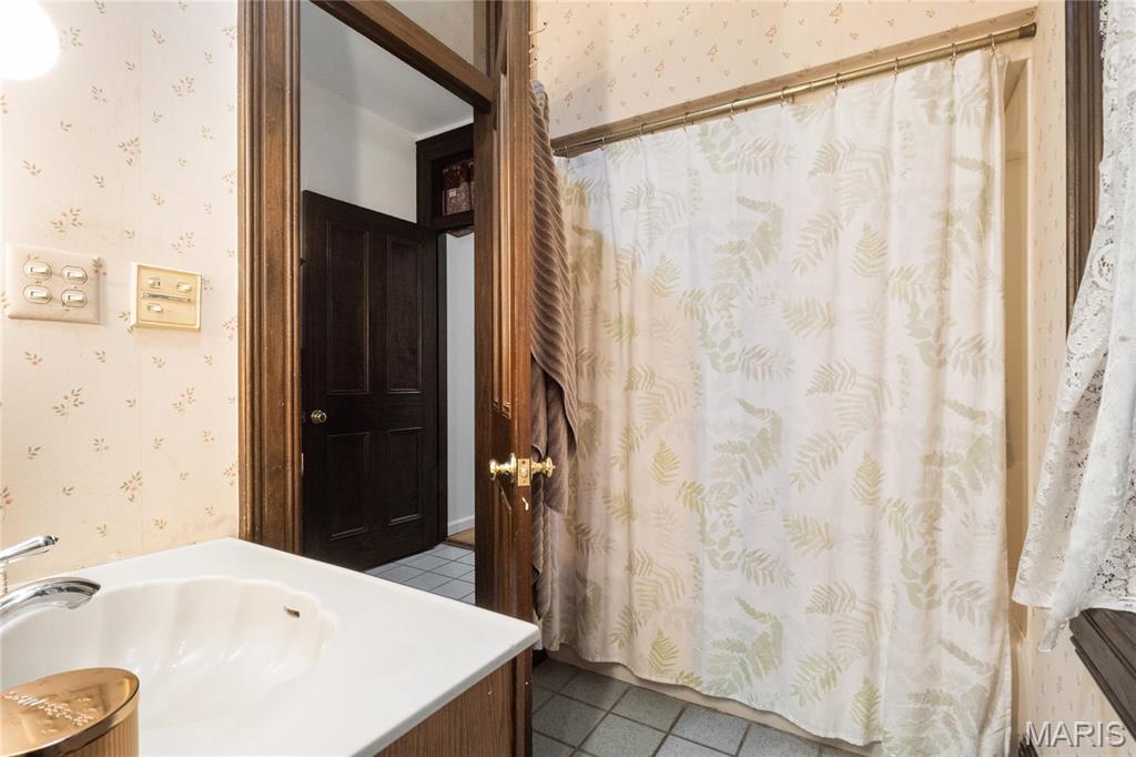 St Louis, Missouri 63104, United States, 3 Bedrooms Bedrooms, ,3 BathroomsBathrooms,Residential,Active,174003