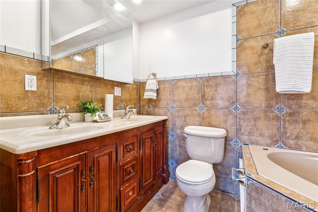 St Louis Commons Add - Residential