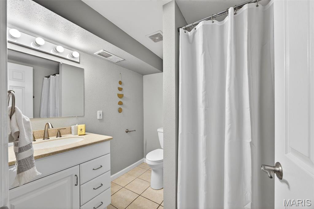 Oak Crest 2 - Residential