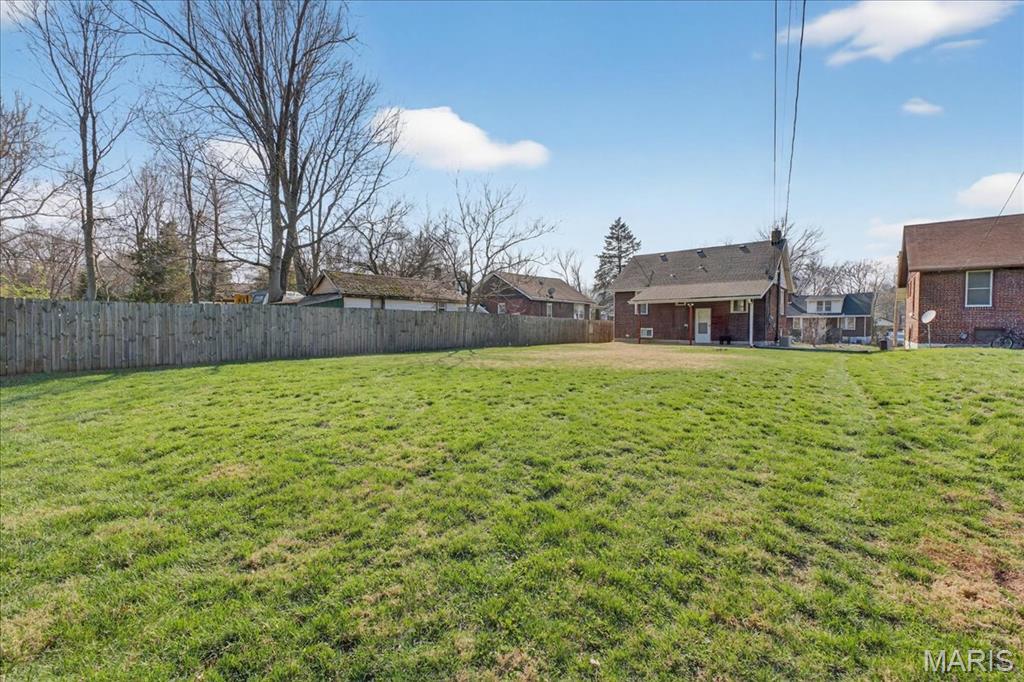 Laughlins Add To Sycamore Hills - Residential