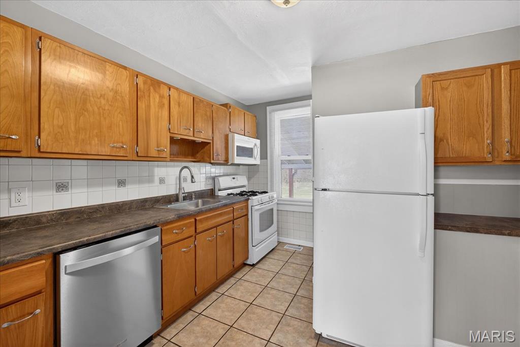 Laughlins Add To Sycamore Hills - Residential